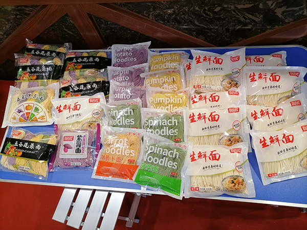 誠厚食品2020年濟(jì)南秋季全國糖酒會參展現(xiàn)場3.jpg